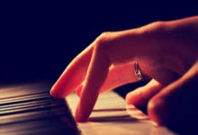 配资炒股哪个平台正规:股票用app-南向资金年度净买入额超1万亿港元 刷新历史纪录